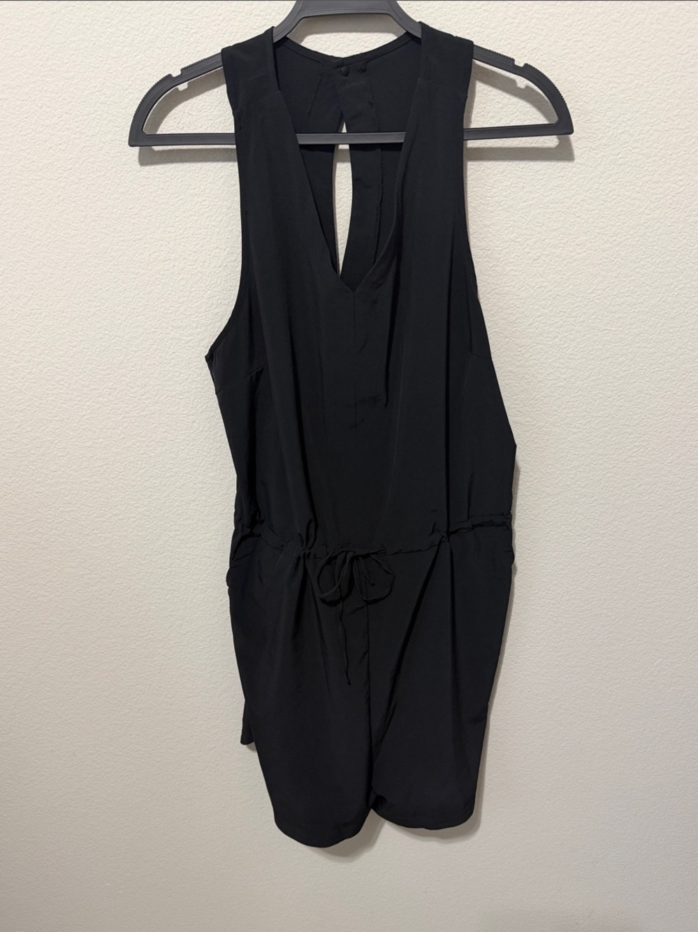 NWOT HALARA Black Sleeveless V-Neck Drawstring Romper
